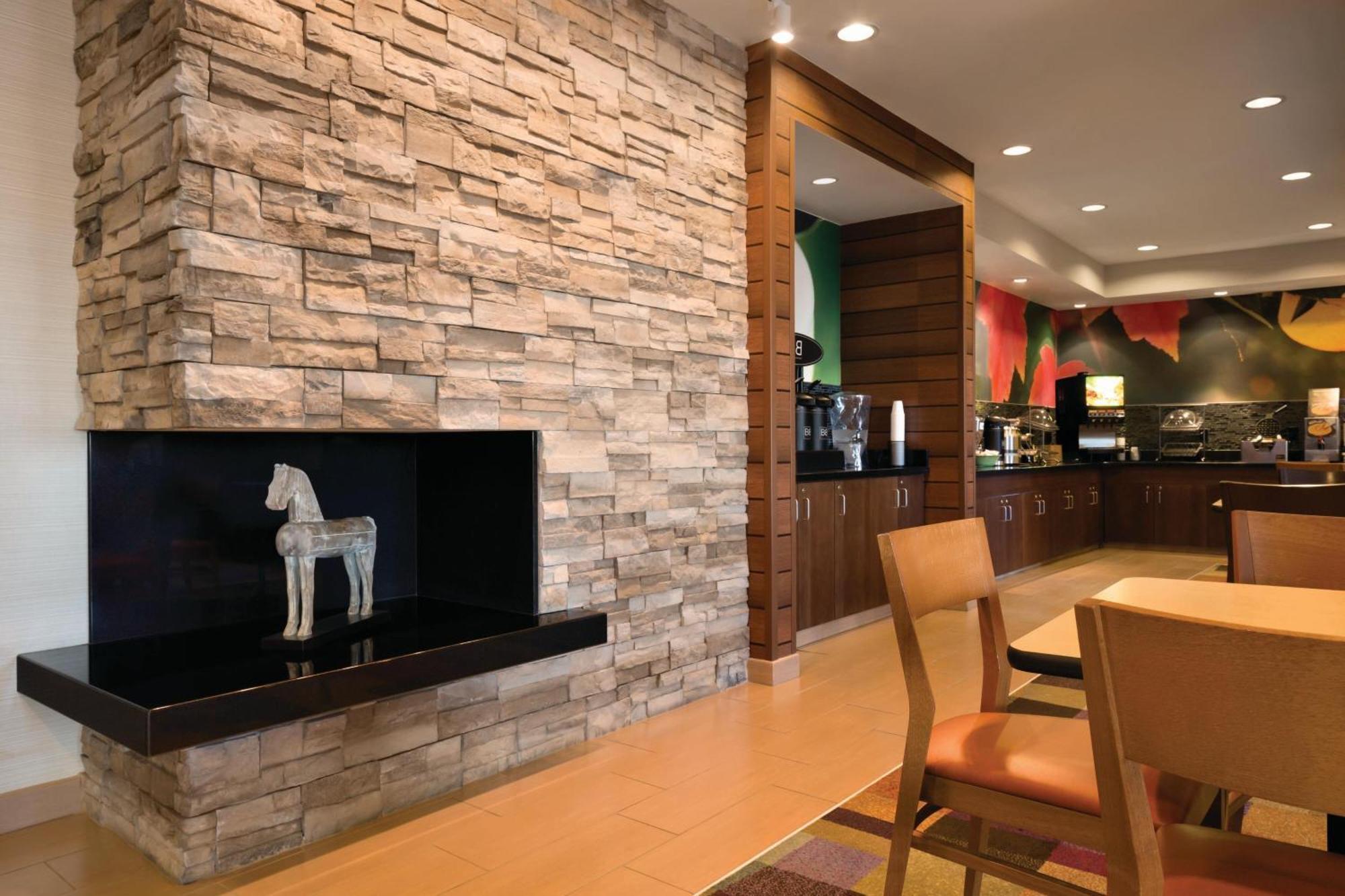 Fairfield Inn Мансі Екстер'єр фото