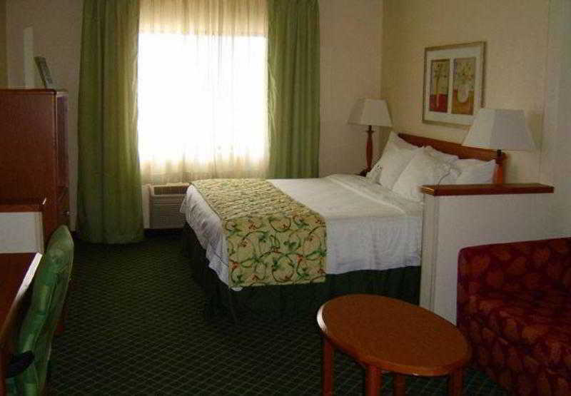 Fairfield Inn Мансі Екстер'єр фото